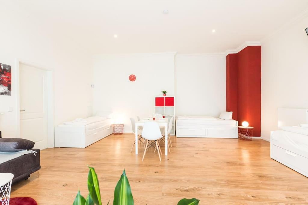 Studio Apartment Friedrichshain Берлин Екстериор снимка